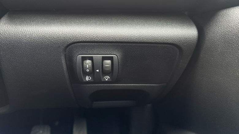 Renault Megane 1.2 TCE Expression+ 5dr Petrol Hatchback